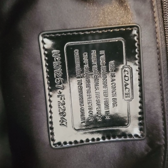 Coach Daisy Signature Tote Authentic - Picture 8 of 9